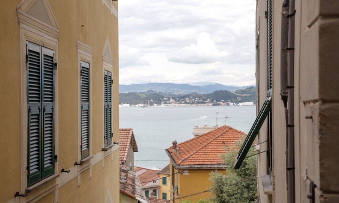 Cadimare Maison | The window on the sea