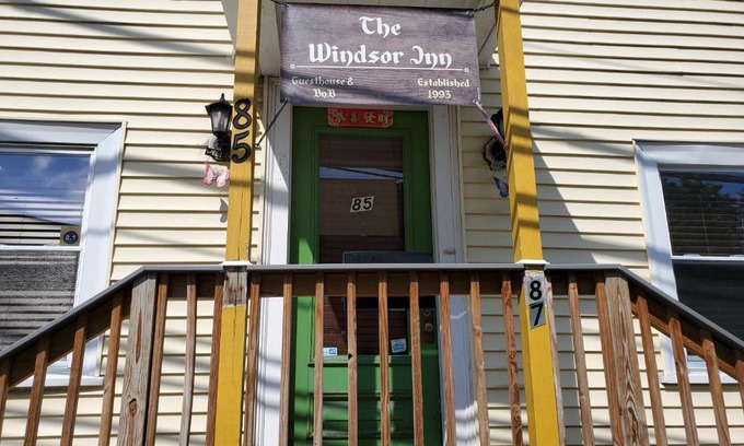 The Port Maison | The Windsor Inn Guest House
