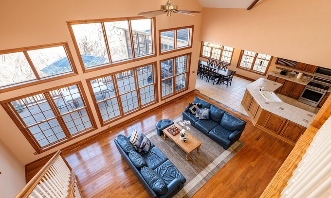 Nellysford Maison | The Wintergreen Treehouse