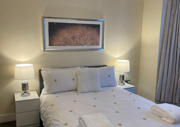 Roding Maison | The Woodford Home