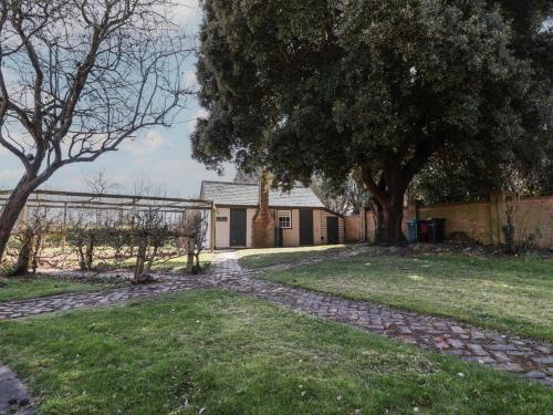 Tendring Maison | The Woodshed