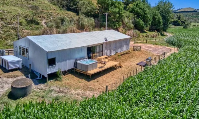 Pukehina Maison | The Woolshed-Farm · The Ole Woolshed Rural Camping Style With Bonuses