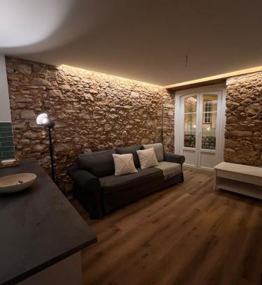 Perofilho Appartement | the writer's neighbor I