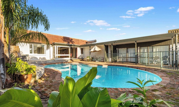 Tauranga Maison | The Zen Hideout - Tauranga South Holiday Home