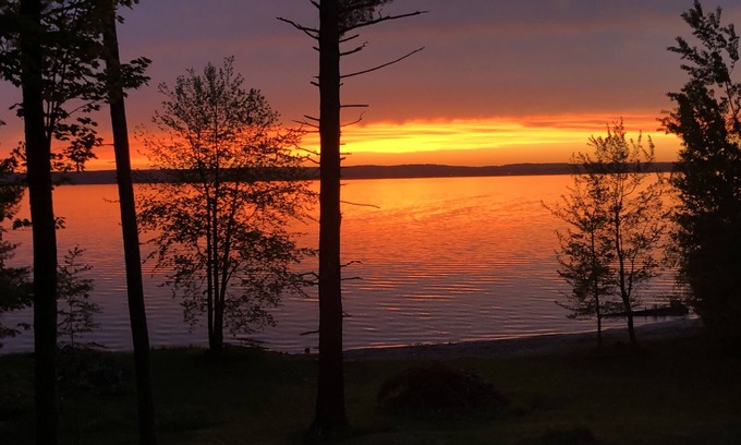 Rapid River Maison | Thee Year-Round Lake House on Little Bay de Noc