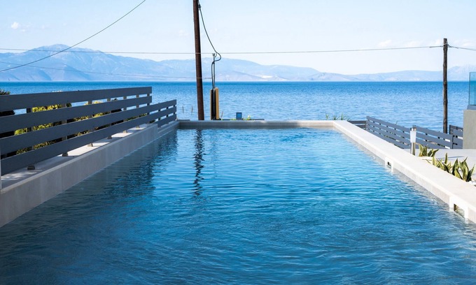 Kato Diminio Maison | Theros Suites