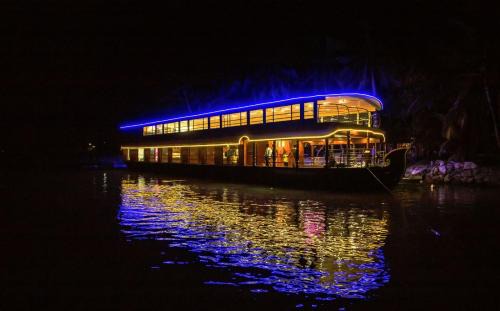 Saligrama Location De Bateaux | Thirumala Cruise