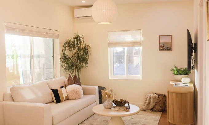 Townsite Appartement | This apartment is a 1 bedroom(s), 1 bathrooms, located in Oceanside, CA.