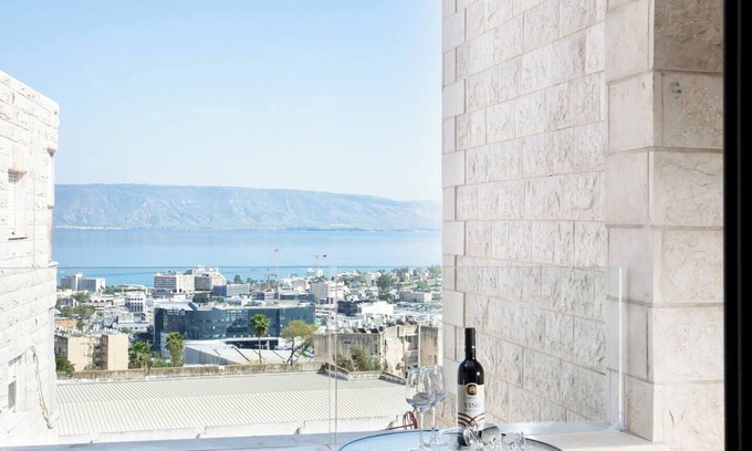 Tiberias Appartement | This apartment is a 3 bedroom(s), 2 bathrooms, located in Tiberias, North District.