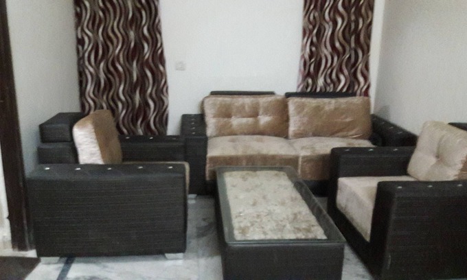 Sector D Appartement | Cet appartement est une cuisine de 3 chambres à coucher entièrement équipée.
