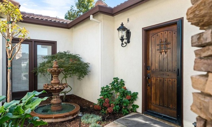 Chico Maison | This guest house is a 1 bedroom(s), 1 bathrooms, located in Chico, CA.