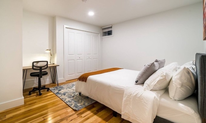 Corn Hill Maison | This house is a 1 bedroom(s), 1 bathrooms, located in Rochester, NY.