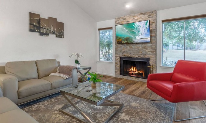 Central Oklahoma City Maison | This house is a 2 bedroom(s), 1.5 bathrooms, located in Oklahoma City, OK.