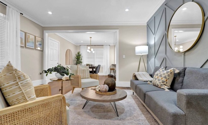 Buckhead Maison | This house is a 5 bedroom(s), 5.5 bathrooms, located in Atlanta, GA.