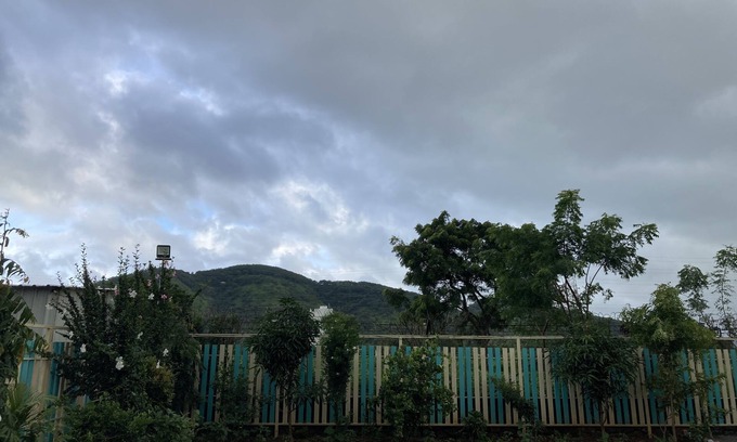 Kadadhe Autre | This is beautiful hill facing sacred farmhouse