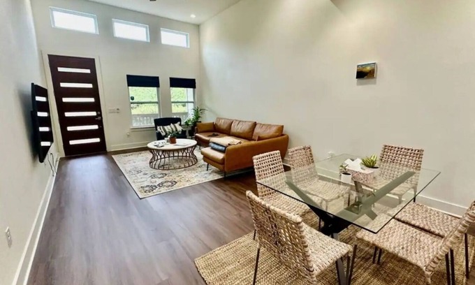 Cherrywood Appartement | This room is a 1 bedroom(s), 1 bathrooms, located in Austin, TX.