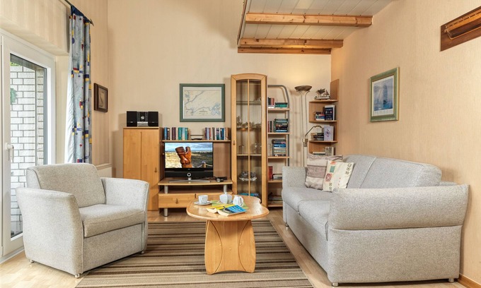 Kaltenhof Maison | This semi-detached holiday home is located on a plot of over 600m², fenced in wi