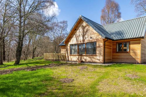 East Lewiston Maison | Thistle Lodge 18 with Hot Tub