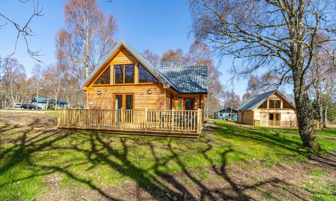 East Lewiston Maison | Thistle Lodge 19 with Hot Tub