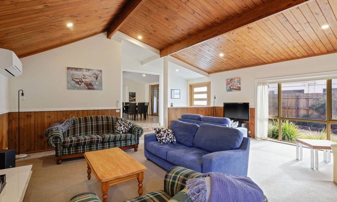 Cowes Maison | Thompson House Phillip Island