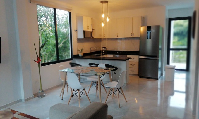 Alegrias Appartement | Three-bedroom country deluxe apartment with jacuzzi and balcony with a view.