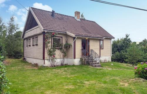 Flekkerøy Maison | Three Bedroom Cozy Home In Flekkerøy