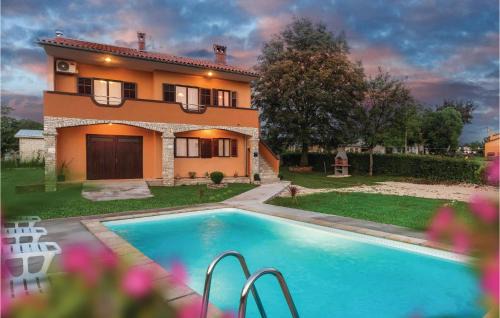 Grandici Maison | Three-Bedroom Holiday Home In Barban
