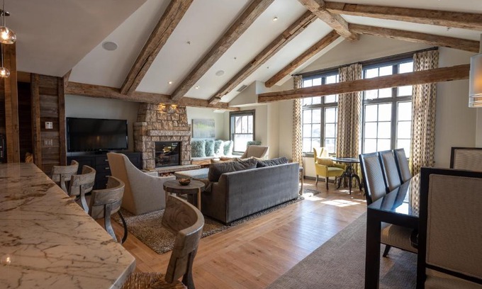 Crested Butte Appartement | Three Bedroom Mountain Chic 6th Floor Penthouse with Amazing View condo
