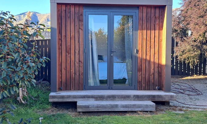 Richmond Maison | Three Bedroom Plus Sleepout Central Richmond. Close to all Ammenities