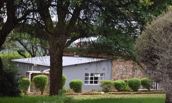 Juliasdale Appartement | Three bedroomed house in Juliasdale - 2192