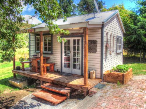 Burkes Pass Maison | Three Creeks Cottage Gateway to Tekapo and The MacKenzie District