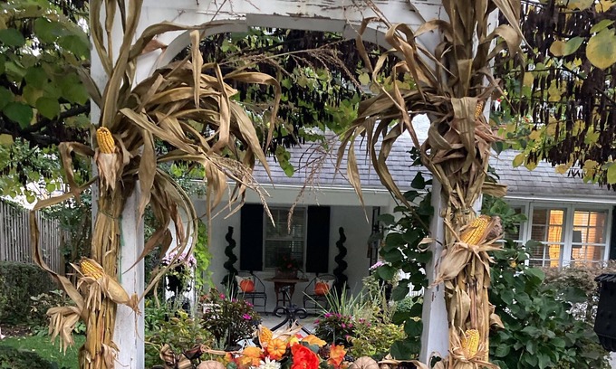 Haverford Maison | Cottage style rooms(3)/third floor suite rental…Access to DR, FR and Patio.