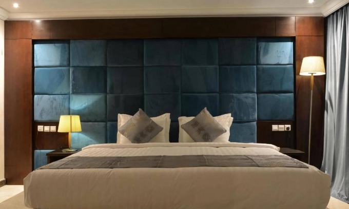Sari Street Hôtel | Three Points Al Salama