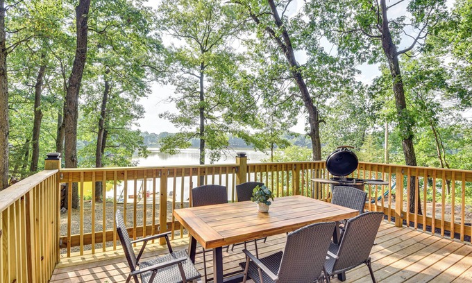 Three Rivers Cottage | Three Rivers Cottage w/ Private Dock & Fire Pit!