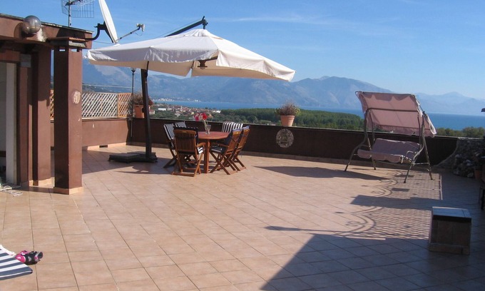 Santa Marina Appartement | appartement de trois pièces de 70 m² avec terrasse de 70 m²
