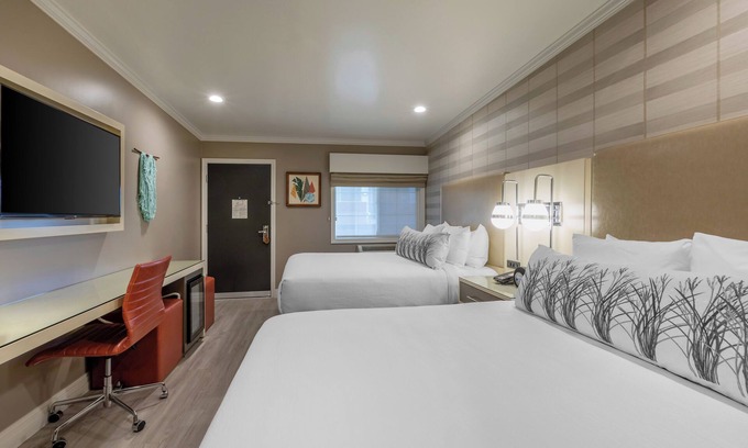 Southeast Torrance Hôtel | Three Sleek Units Near The Best Restaurants, Farmers' Market & Shopping Center