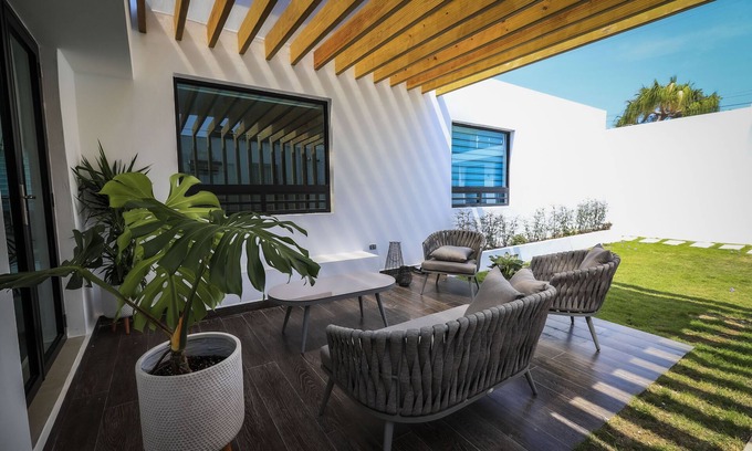 Ocean Park Villa | Three units, One property