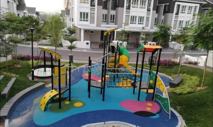 Kajang Maison | Tiara South, Ecohill Eco Majestic Enjoy Sunsets at Fully Equipped 3-Story House