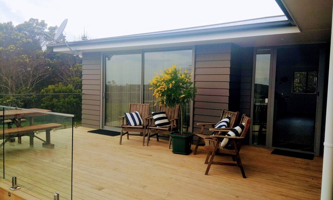 Cable Bay Maison | 5 Minutes stroll to the Beach