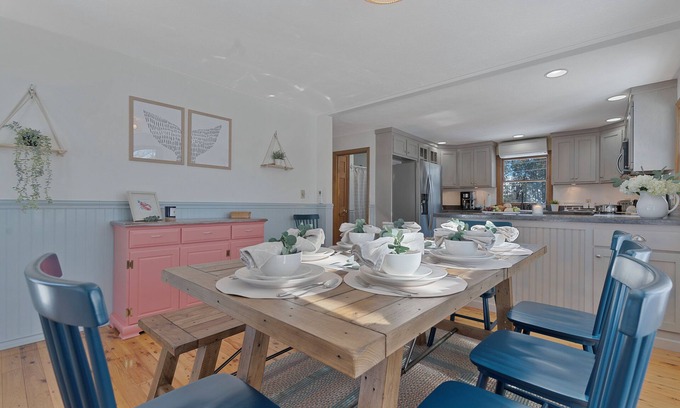 Camp Ellis Maison | "High Tide" at Ferry Beach - a 4 Bed/3 Bath Spacious Retreat for 13!