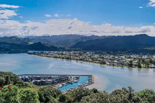 Tairua Maison | Tideview Cottage - Incredible Views - Tairua