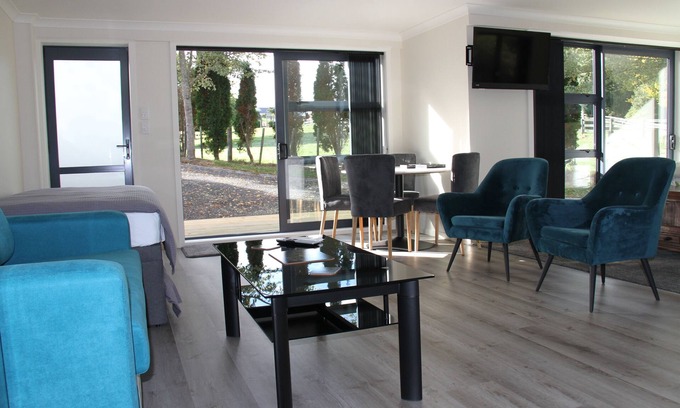 Tikitere Appartement | Tikitere Treasure - Peace, serenity and plenty of birdsong. nStudio unit.