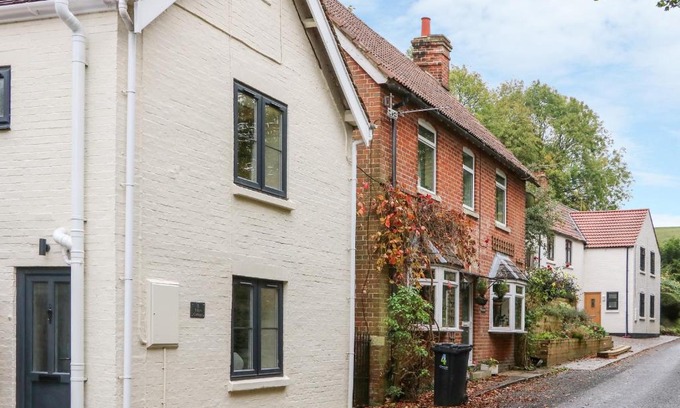 Edington Maison | Tilly's Cottage