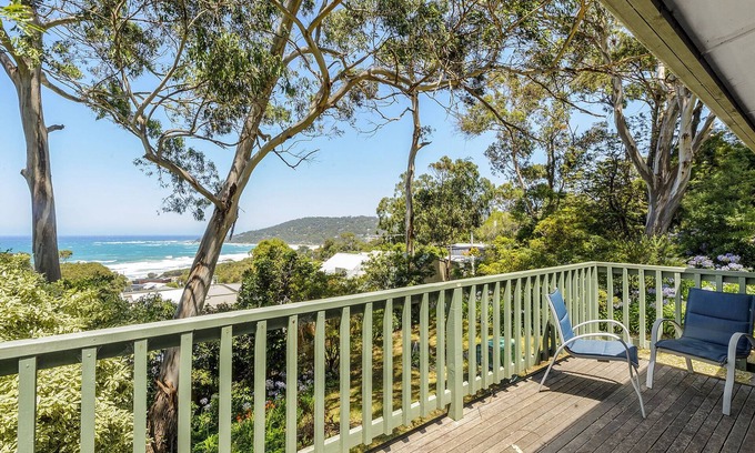 Lorne Maison | Timber Beach House, Spectacular Views