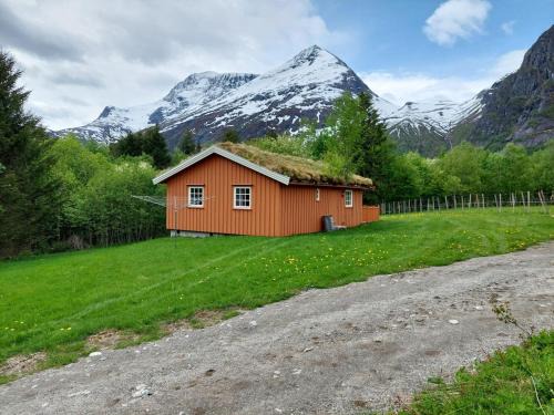 Nesset Maison | timber cabin Eresfjord med båt til leie