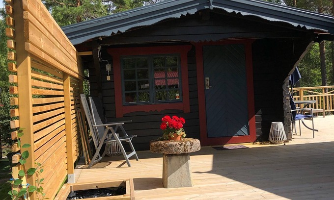 Karlstad Chalet De Ski | Timber cottage 2/2 with jacuzzi near lake Vänern
