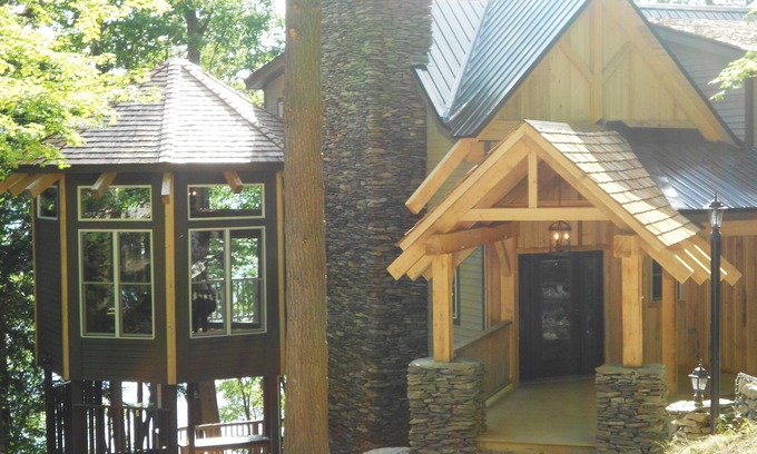 Skaneateles Cabine | Timberframe Spa Lodge dans les bois sur le lac Skaneateles, NY