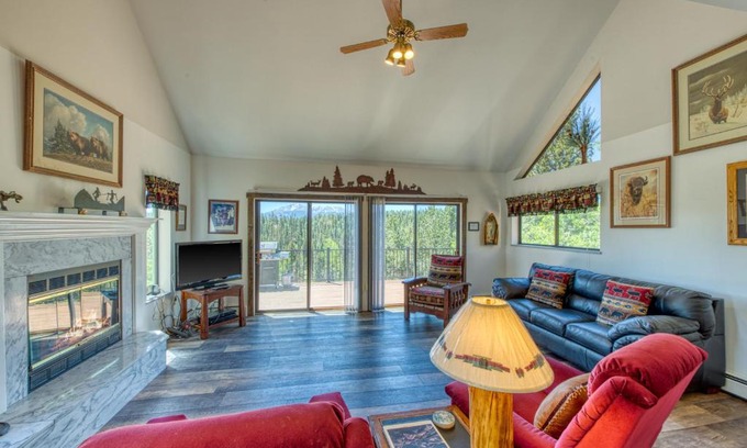 Spring Valley Maison | Timberline Manor