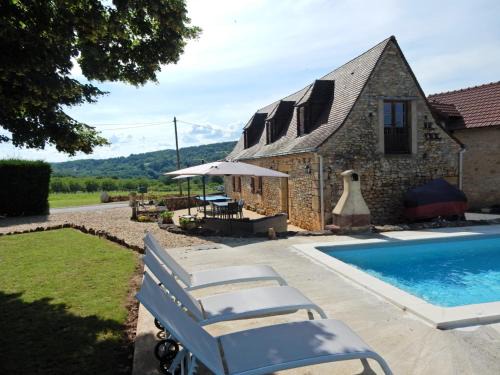 Saint-Leon-sur-Vezere Maison | Timeless Charm in Périgord