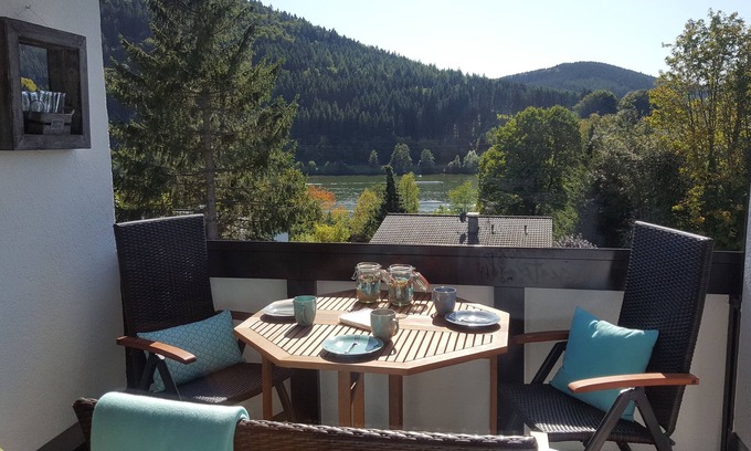 Niedersfeld Appartement | Appartement "Intemporel" avec vue sur le lac, grand confort, avec chien